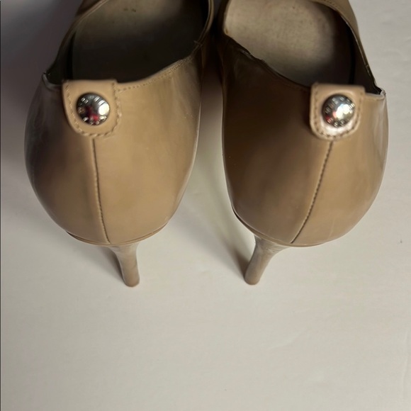 UC Michael Kors Nude Peep-Toe Platform Heels – Women’s 9.5 - Picture 5 of 9